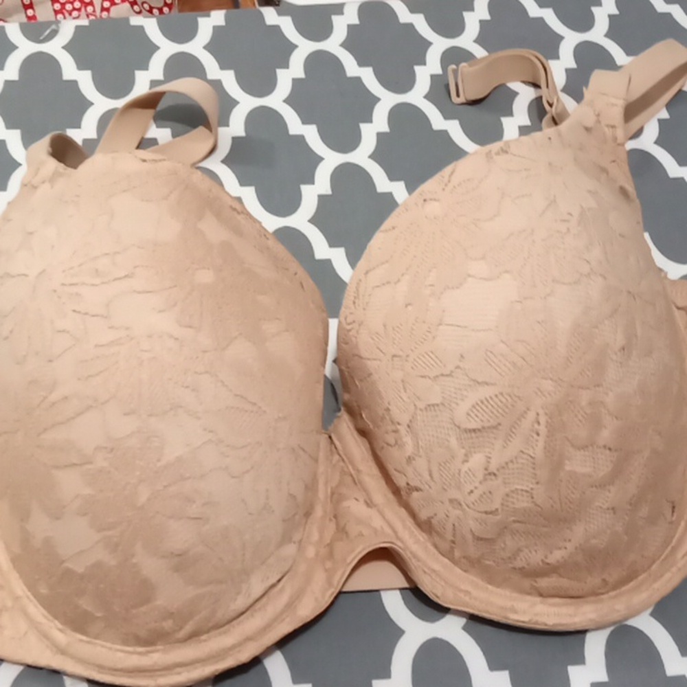 No Boundaries Underwire Support Lace Bra Sz 40D.